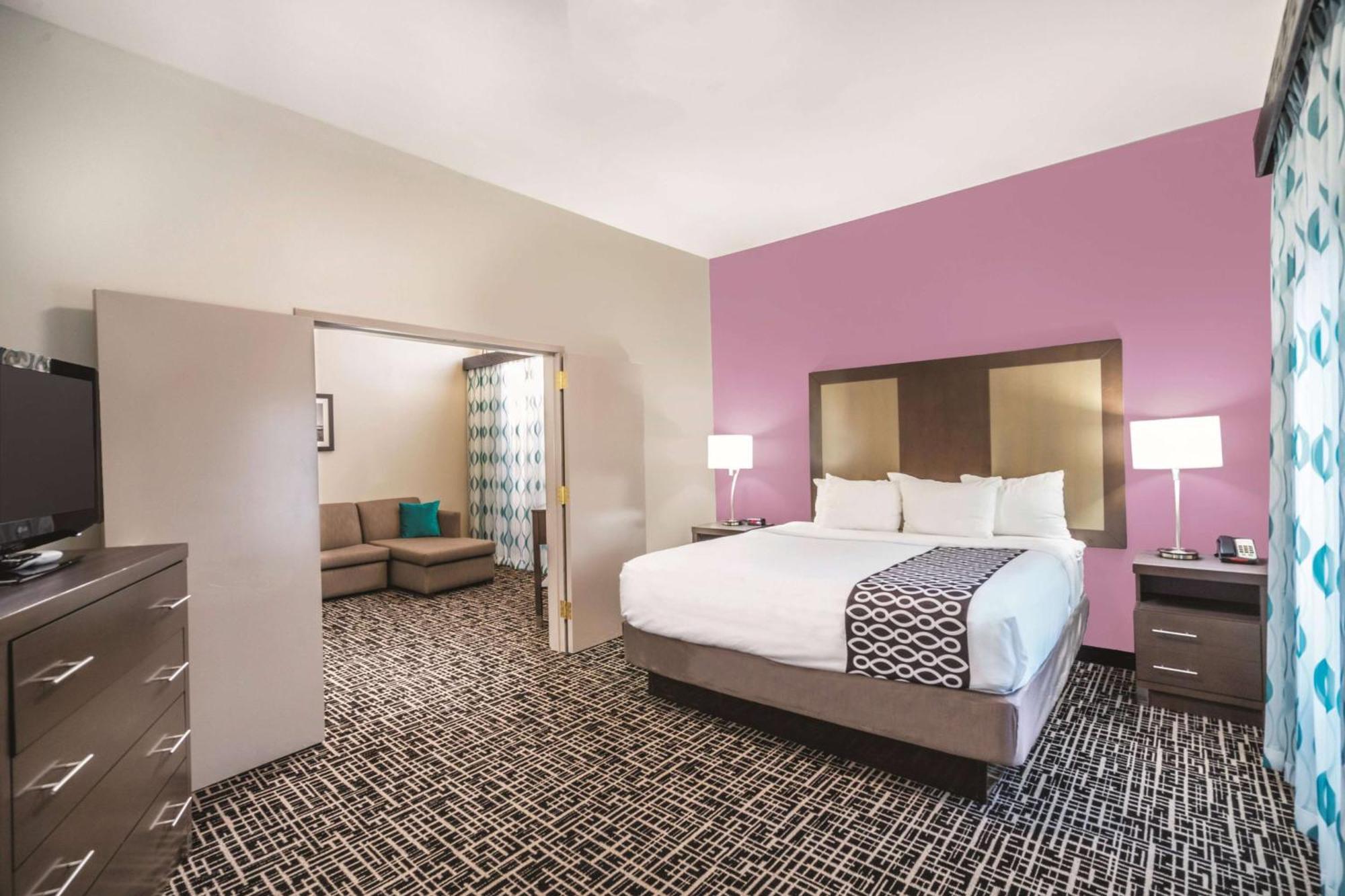 La Quinta By Wyndham Loudon Hotel Bagian luar foto