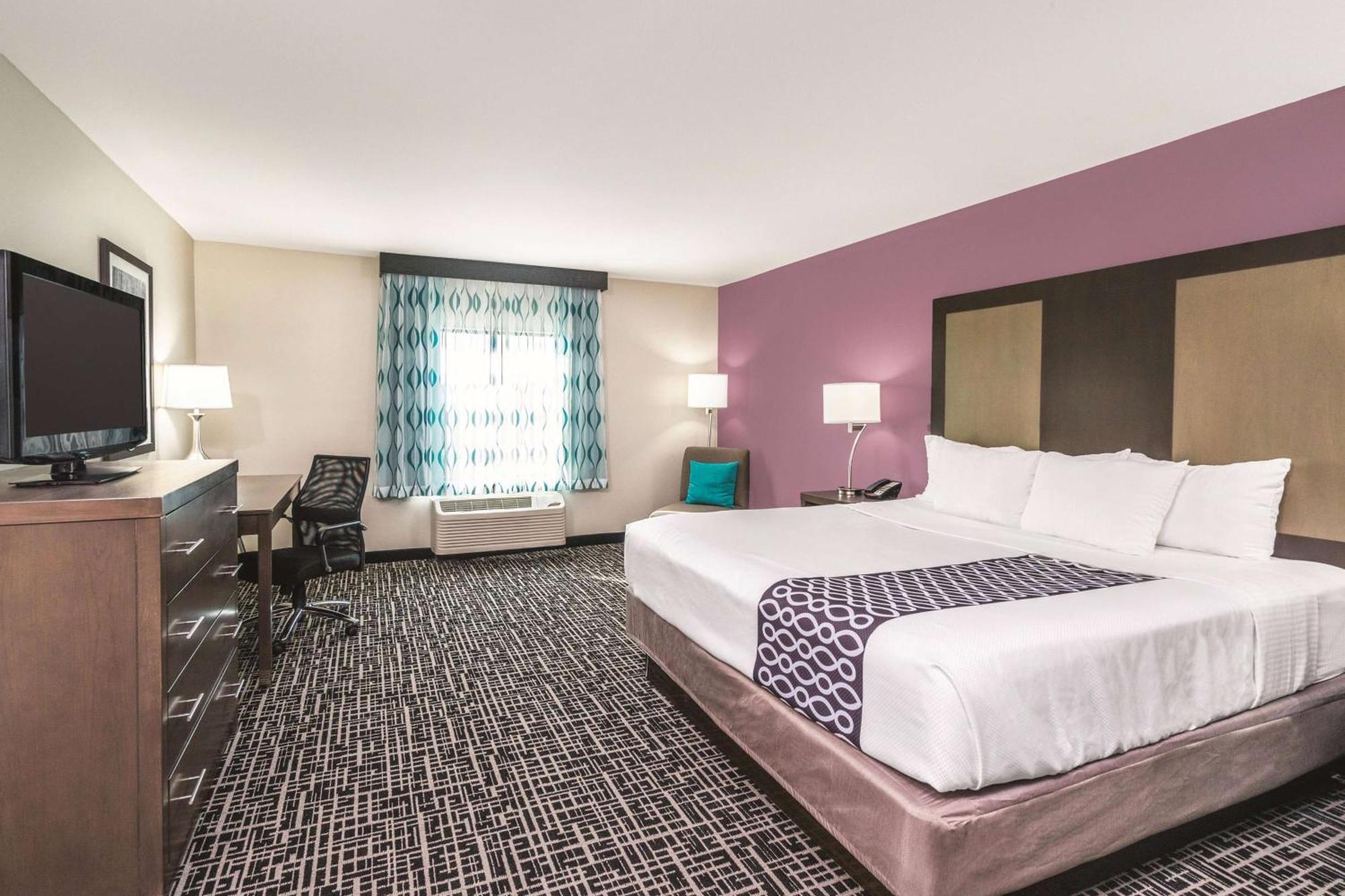 La Quinta By Wyndham Loudon Hotel Bagian luar foto