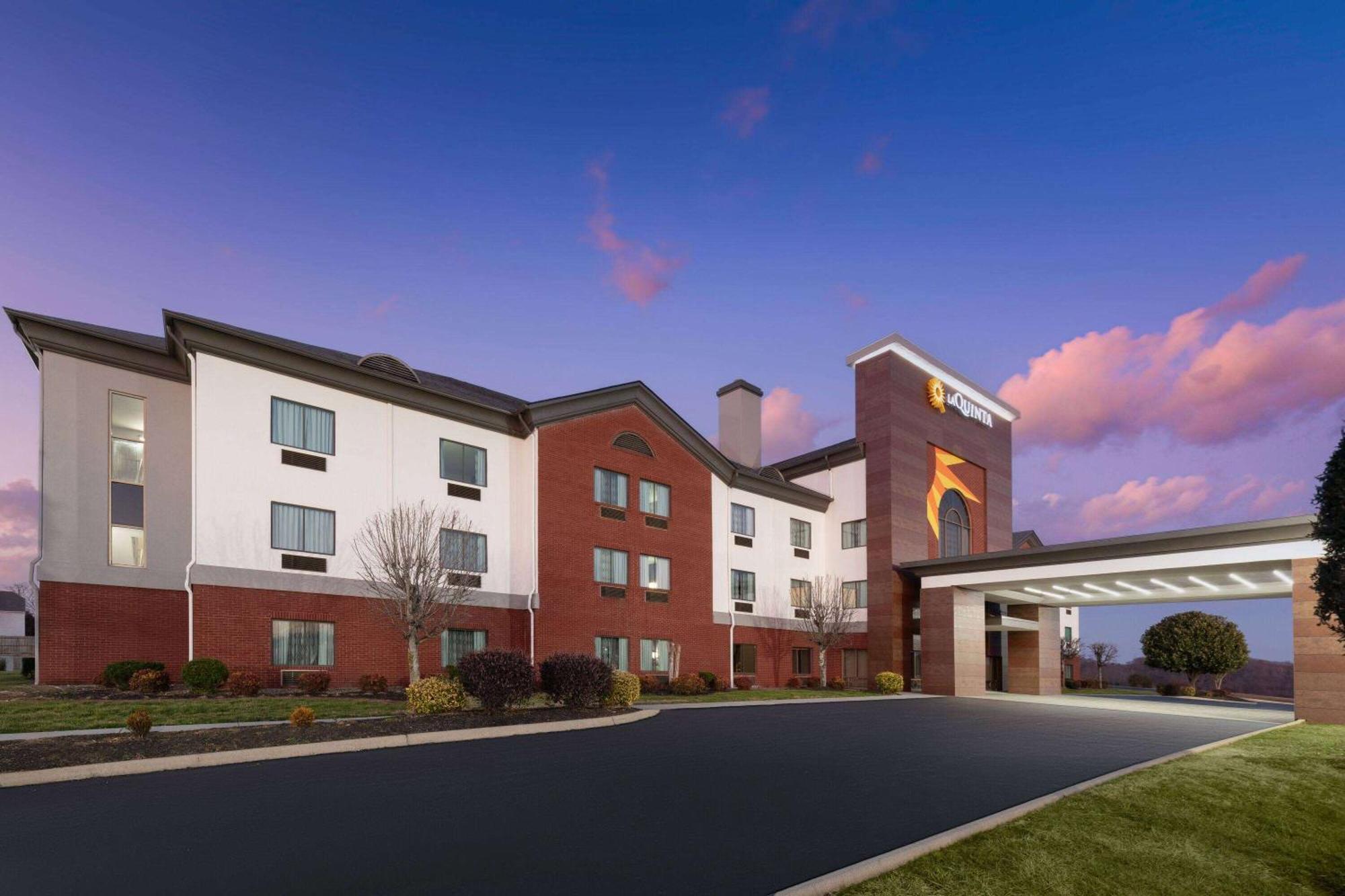 La Quinta By Wyndham Loudon Hotel Bagian luar foto